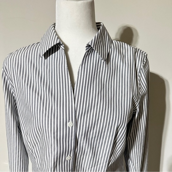 Jones New York Signature Gray & White Striped Button-Down Shirt – Size M - Picture 5 of 6